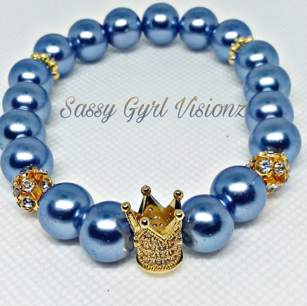 Sassy Gyrl blue beaded bracelet